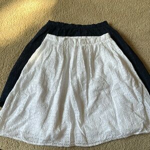 Set of 2 pattern skirts